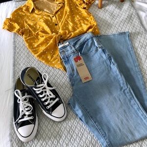 Levi’s Classic Straight Mid-rise Jeans